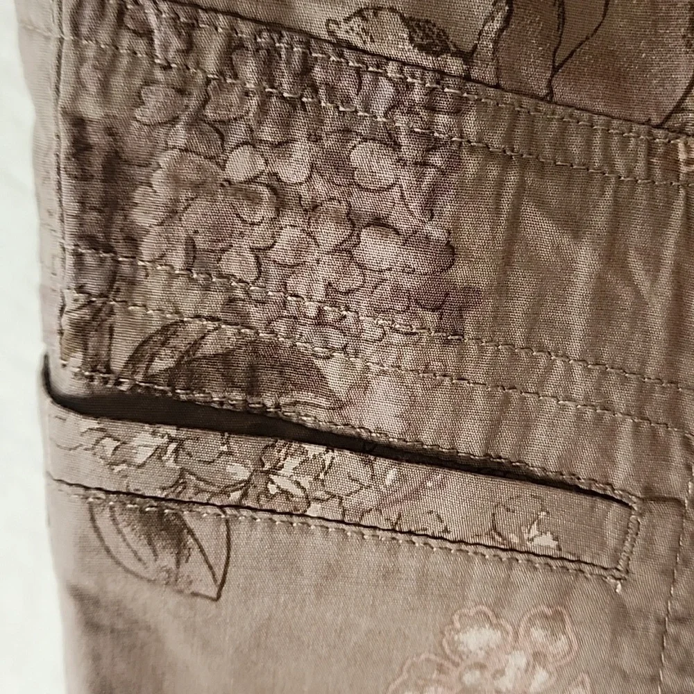 Democracy Floral Tan Cropped Jeans - Picture 6 of 8